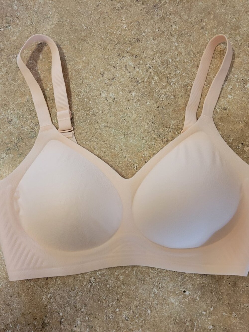 Lightweight Bra - Picture 3 of 4